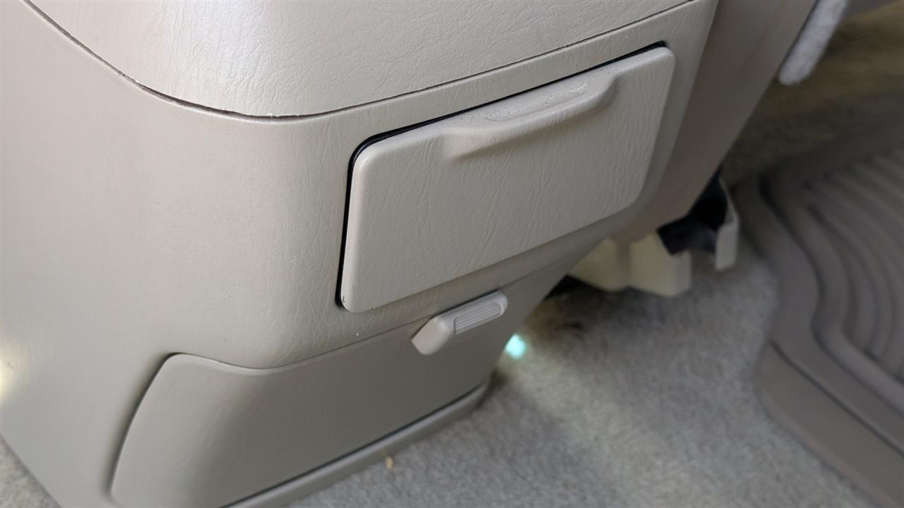 Toyota Highlander 2WD 2006