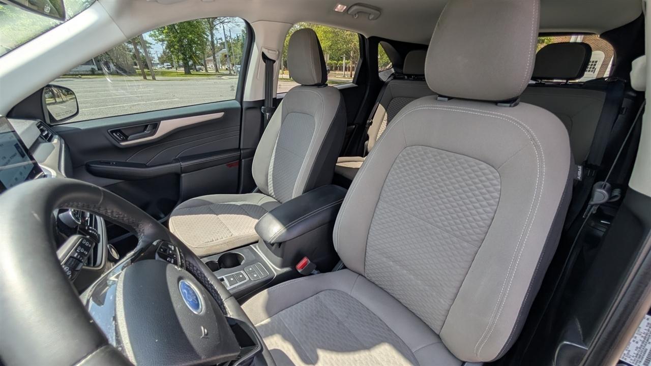 Ford Escape  2022