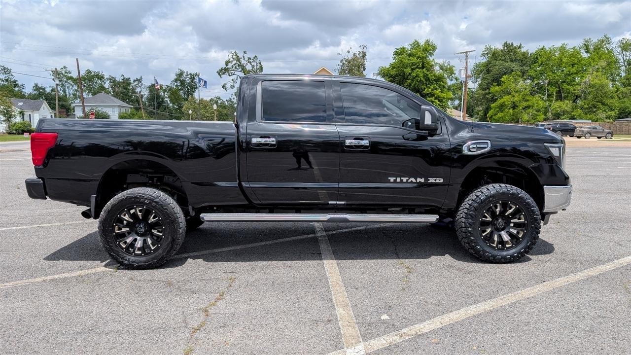 Nissan Titan XD  2017