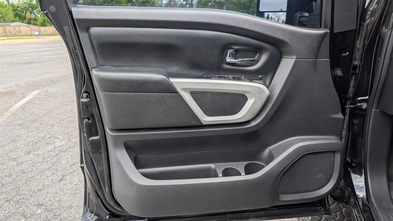 Nissan Titan XD  2017