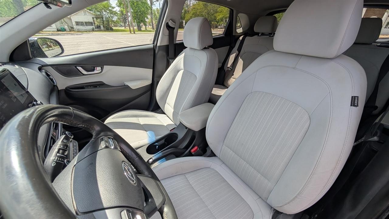 Hyundai Kona SEL 2023