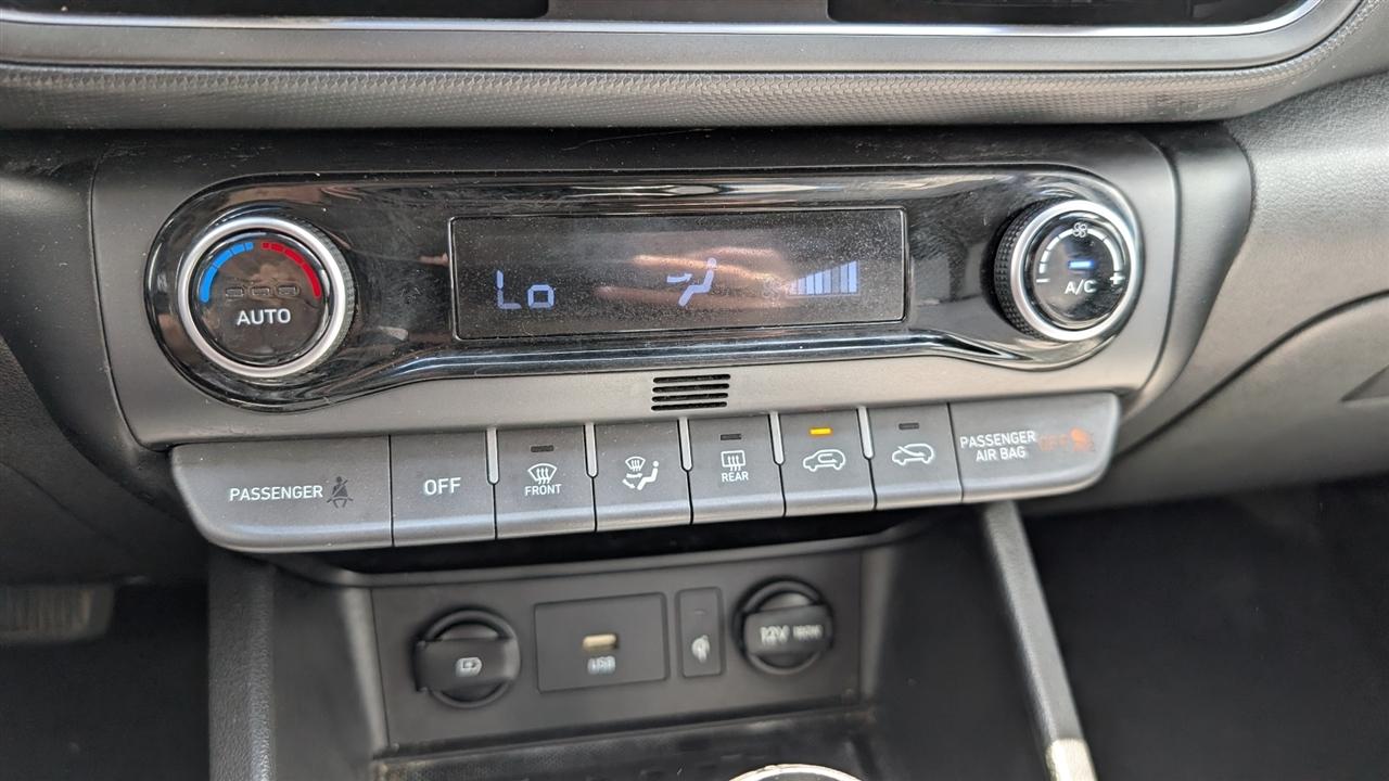 Hyundai Kona SEL 2023