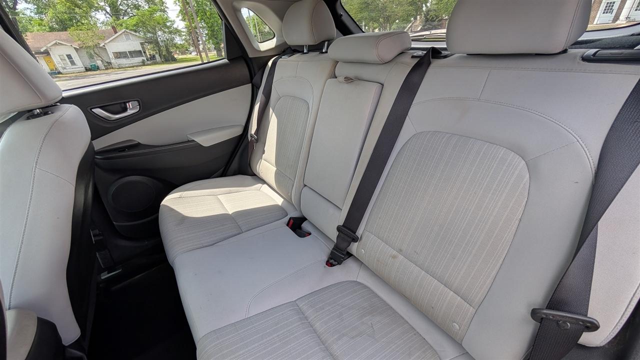 Hyundai Kona SEL 2023