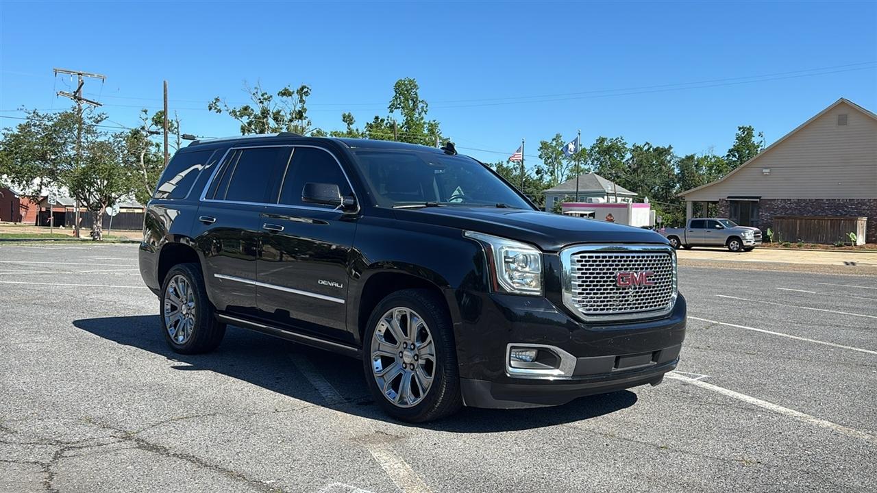 GMC Yukon Denali 4WD 2016