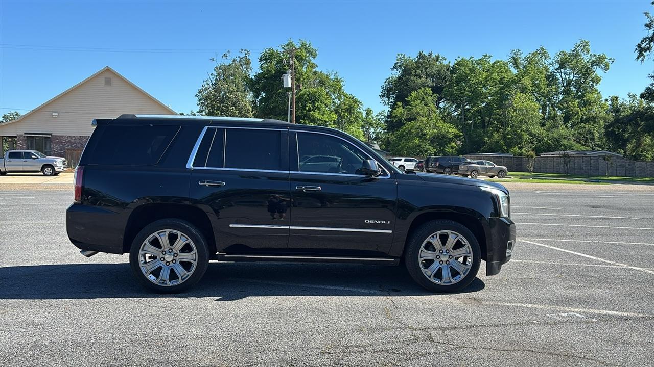 GMC Yukon Denali 4WD 2016