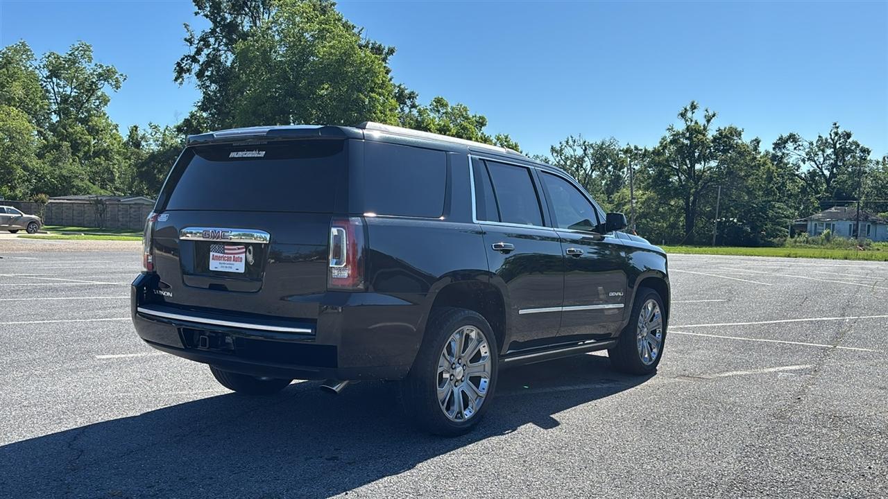GMC Yukon Denali 4WD 2016