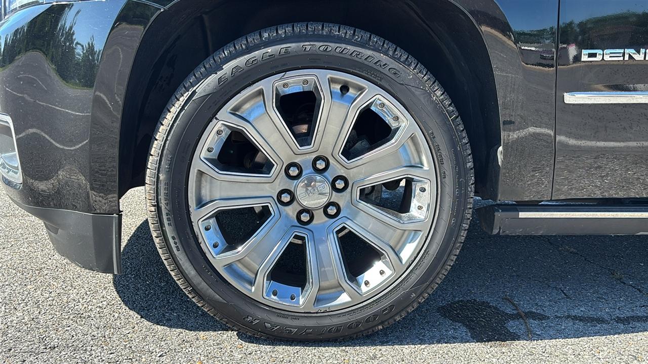 GMC Yukon Denali 4WD 2016