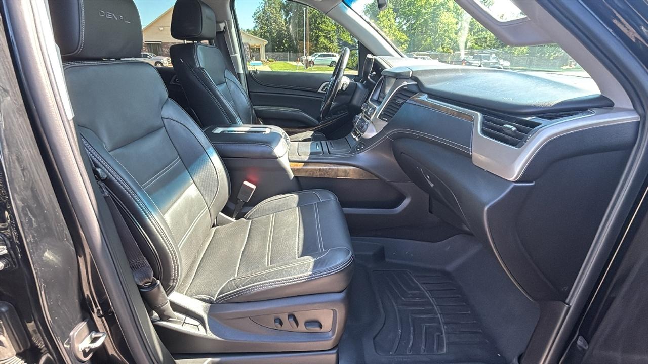 GMC Yukon Denali 4WD 2016
