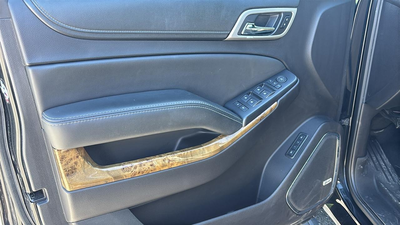 GMC Yukon Denali 4WD 2016