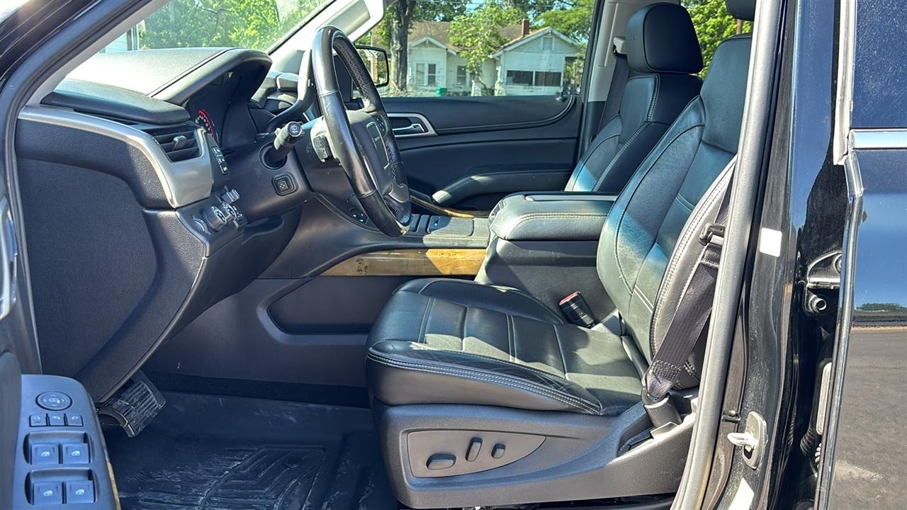 GMC Yukon Denali 4WD 2016