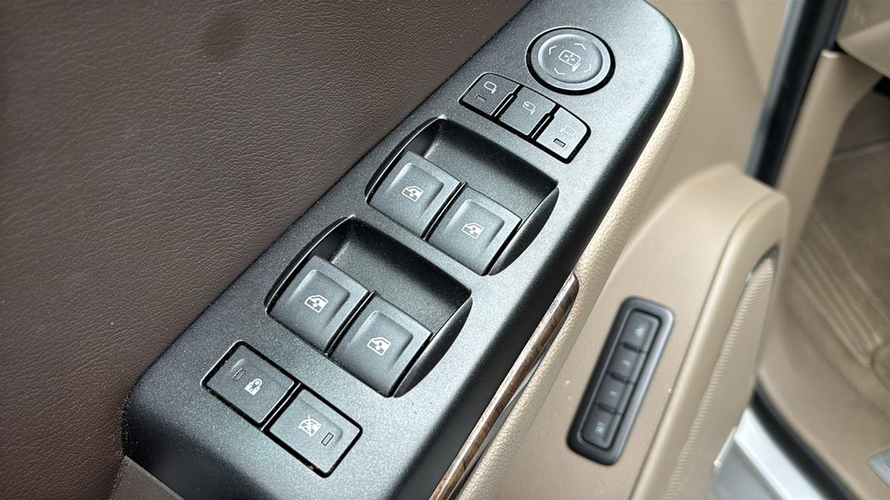 Chevrolet Suburban LT 2WD 2019