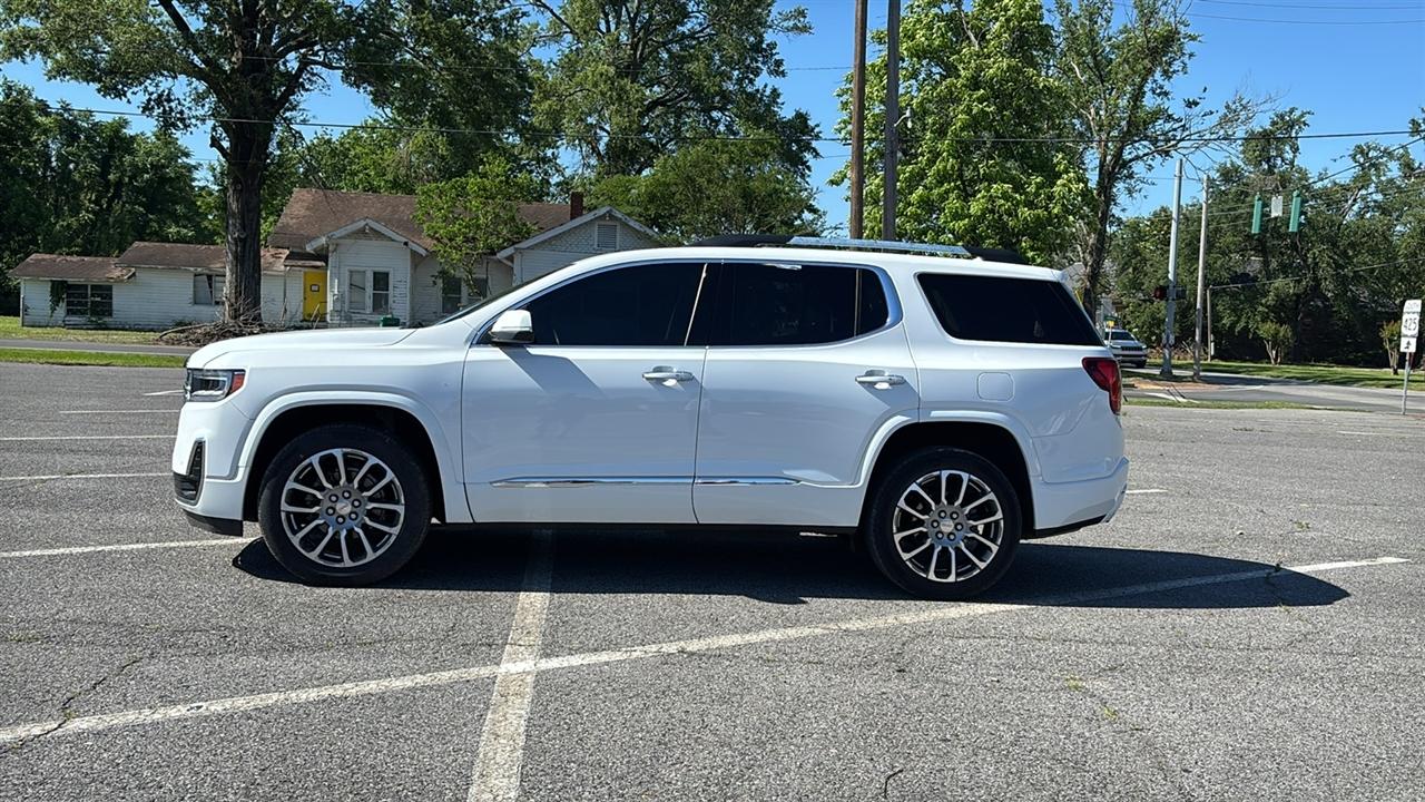 GMC Acadia Denali 2023