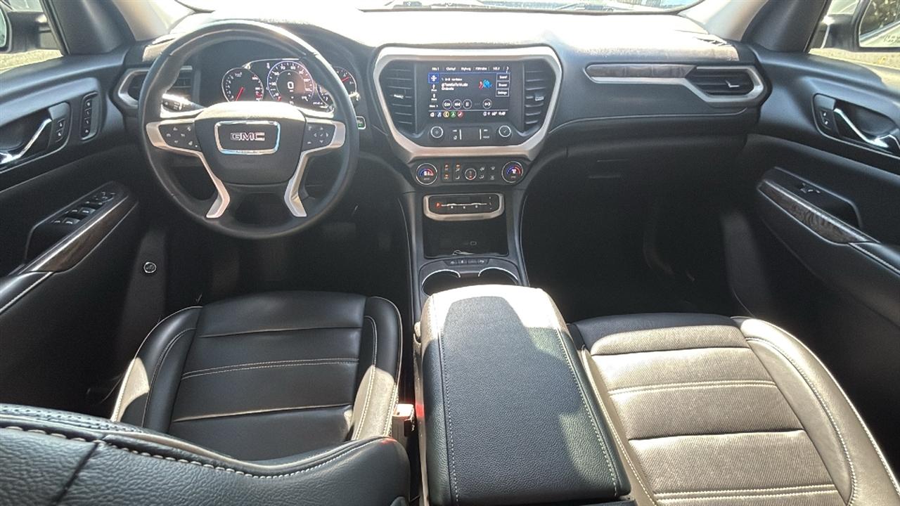 GMC Acadia Denali 2023