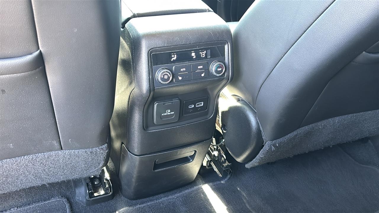 GMC Acadia Denali 2023
