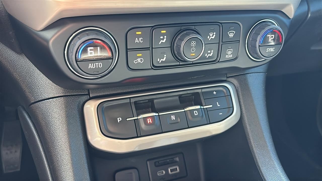 GMC Acadia Denali 2023