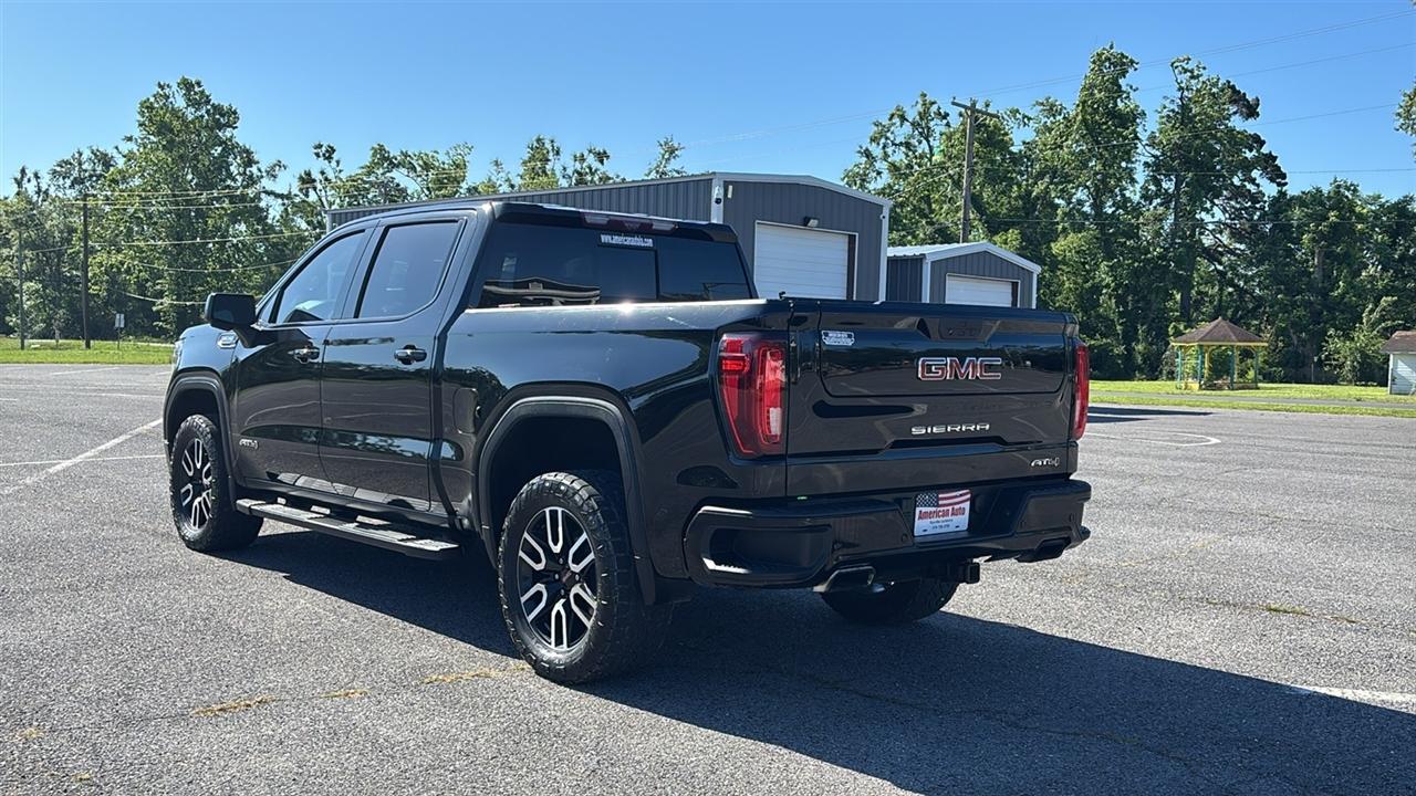 GMC Sierra 1500 AT4 Crew Cab Long Box 4WD 2020