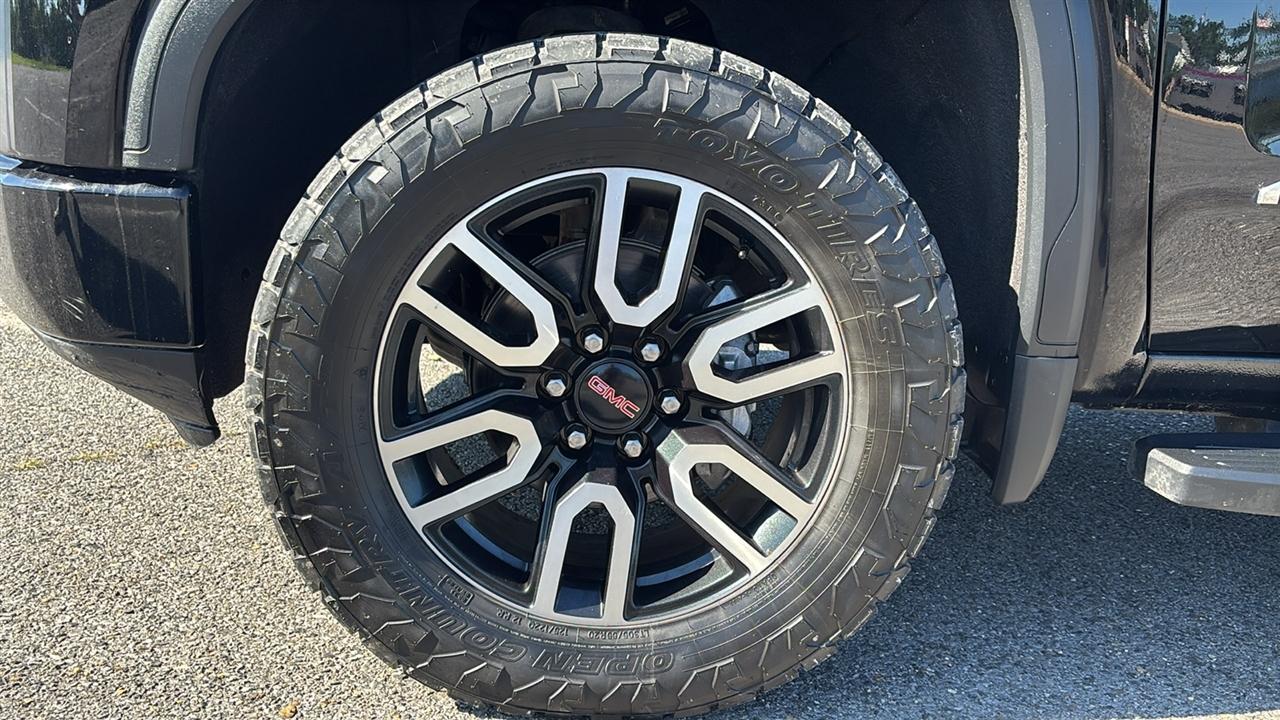 GMC Sierra 1500 AT4 Crew Cab Long Box 4WD 2020