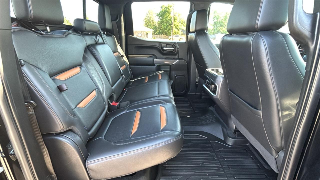 GMC Sierra 1500 AT4 Crew Cab Long Box 4WD 2020