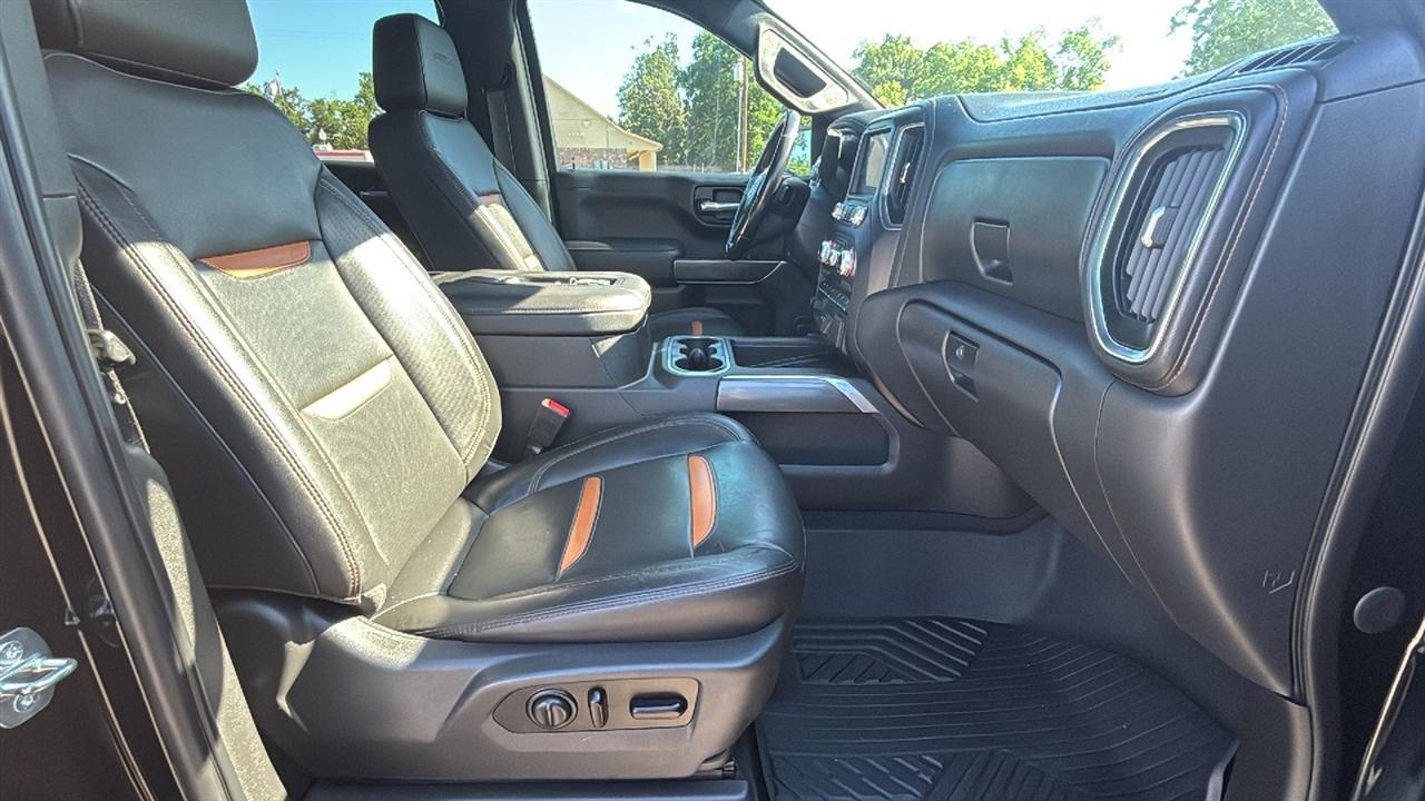 GMC Sierra 1500 AT4 Crew Cab Long Box 4WD 2020