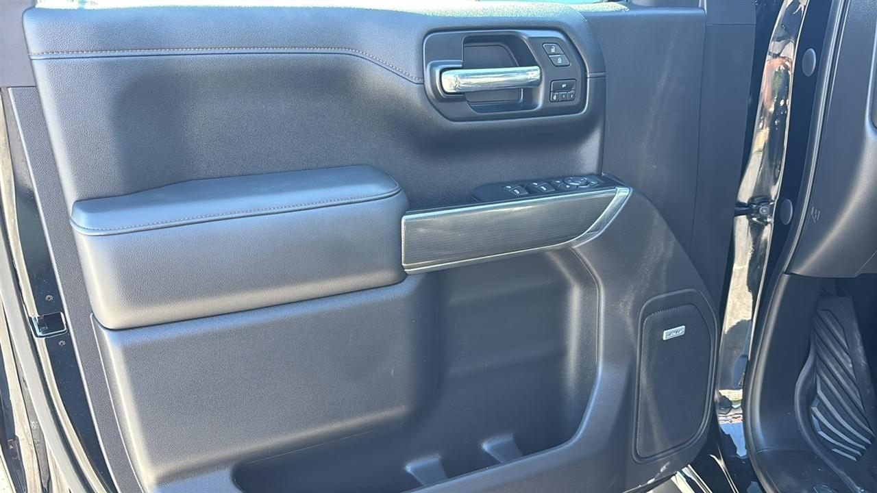 GMC Sierra 1500 AT4 Crew Cab Long Box 4WD 2020