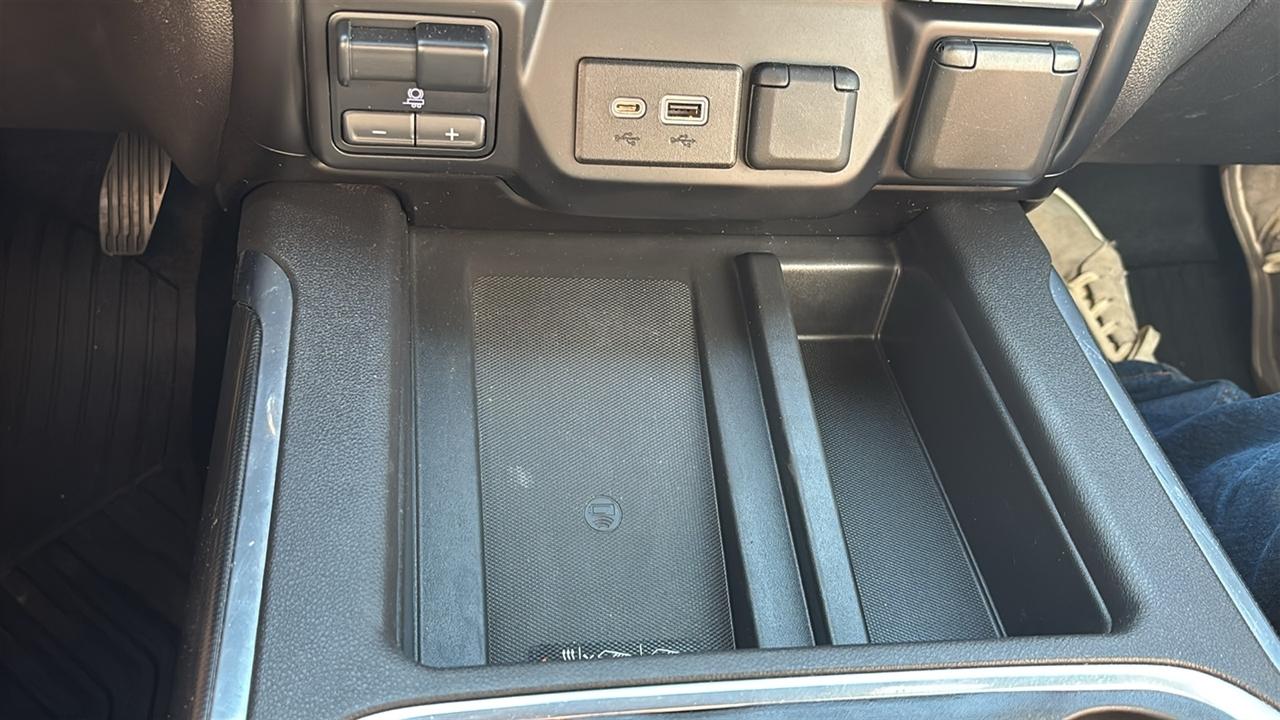 GMC Sierra 1500 AT4 Crew Cab Long Box 4WD 2020