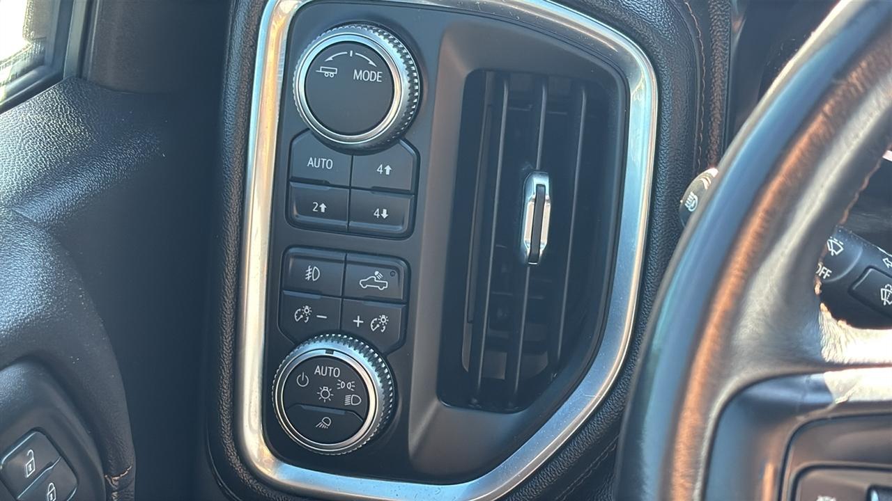 GMC Sierra 1500 AT4 Crew Cab Long Box 4WD 2020