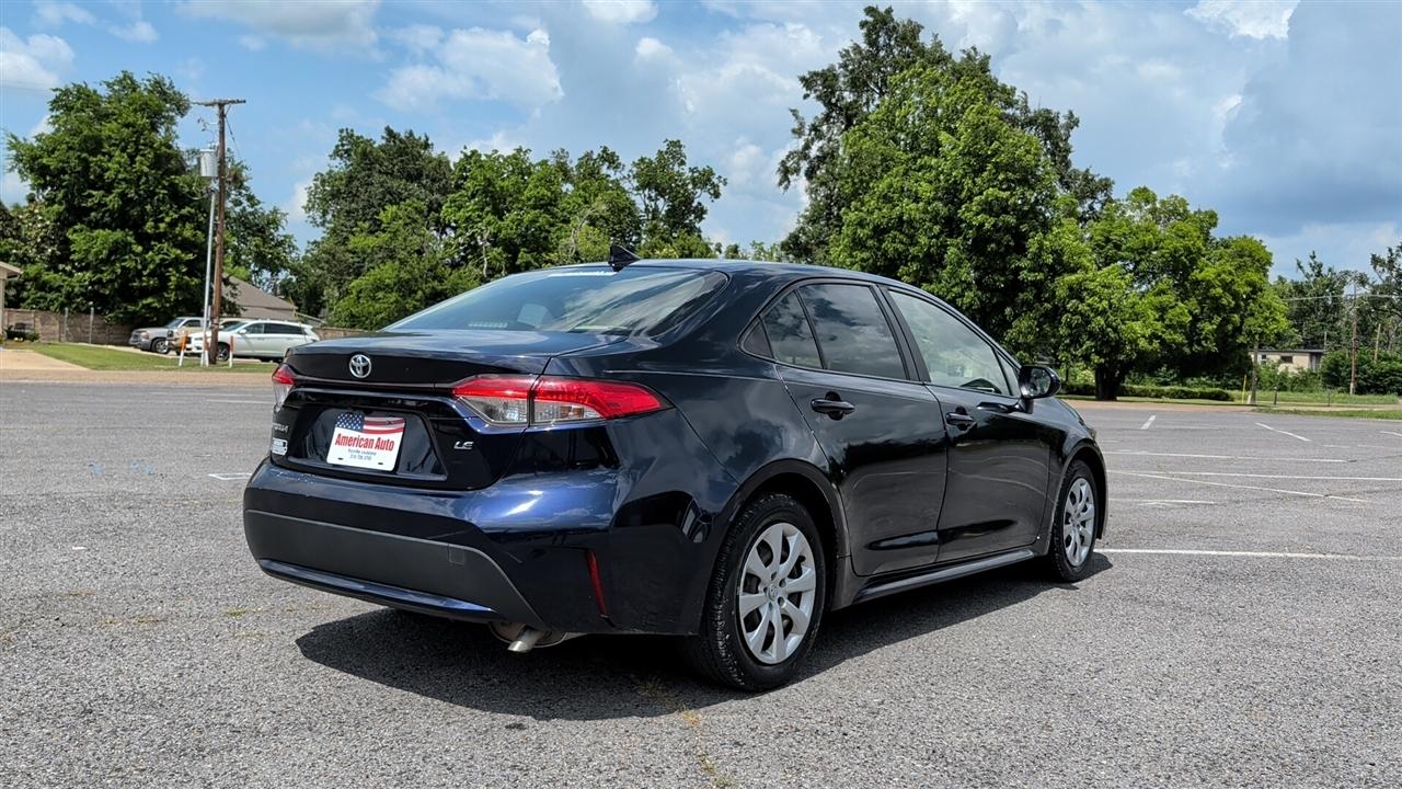 Toyota Corolla LE 2022