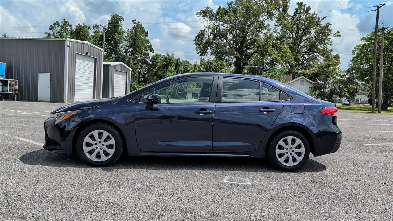 Toyota Corolla LE 2022