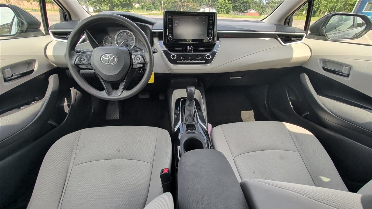 Toyota Corolla LE 2022