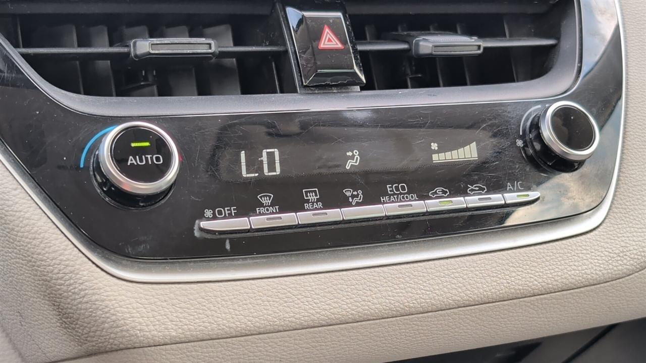 Toyota Corolla LE 2022