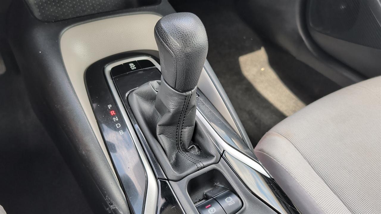 Toyota Corolla LE 2022