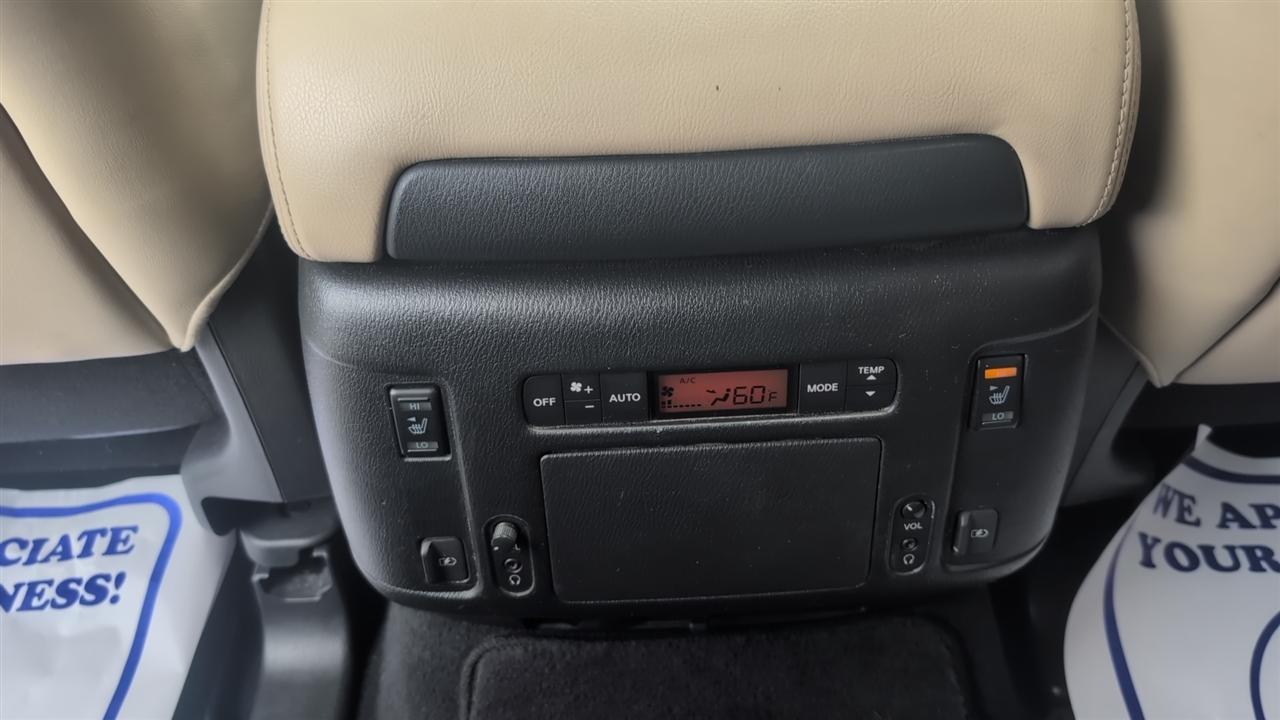 Nissan Armada Platinum 2WD 2018