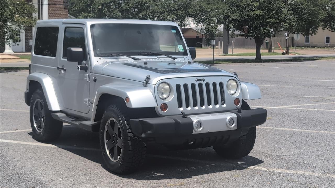 Jeep Wrangler Sahara 4WD 2012