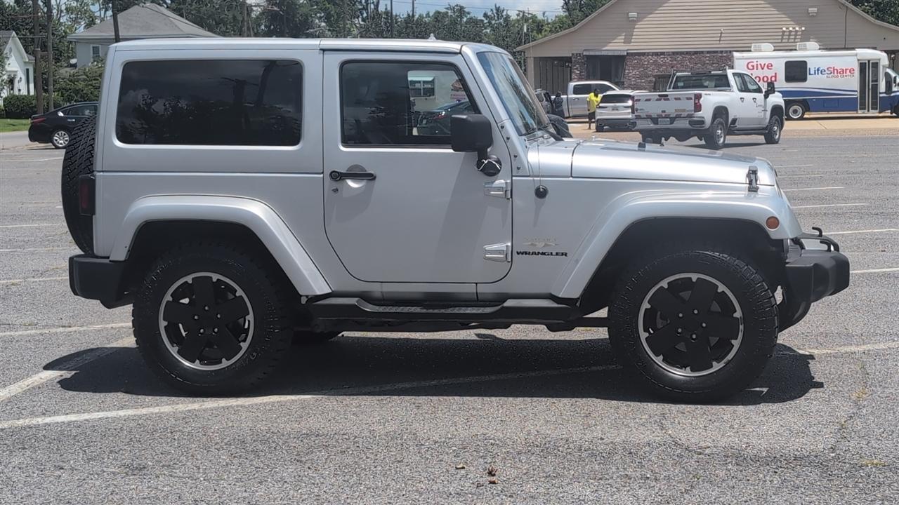 Jeep Wrangler Sahara 4WD 2012