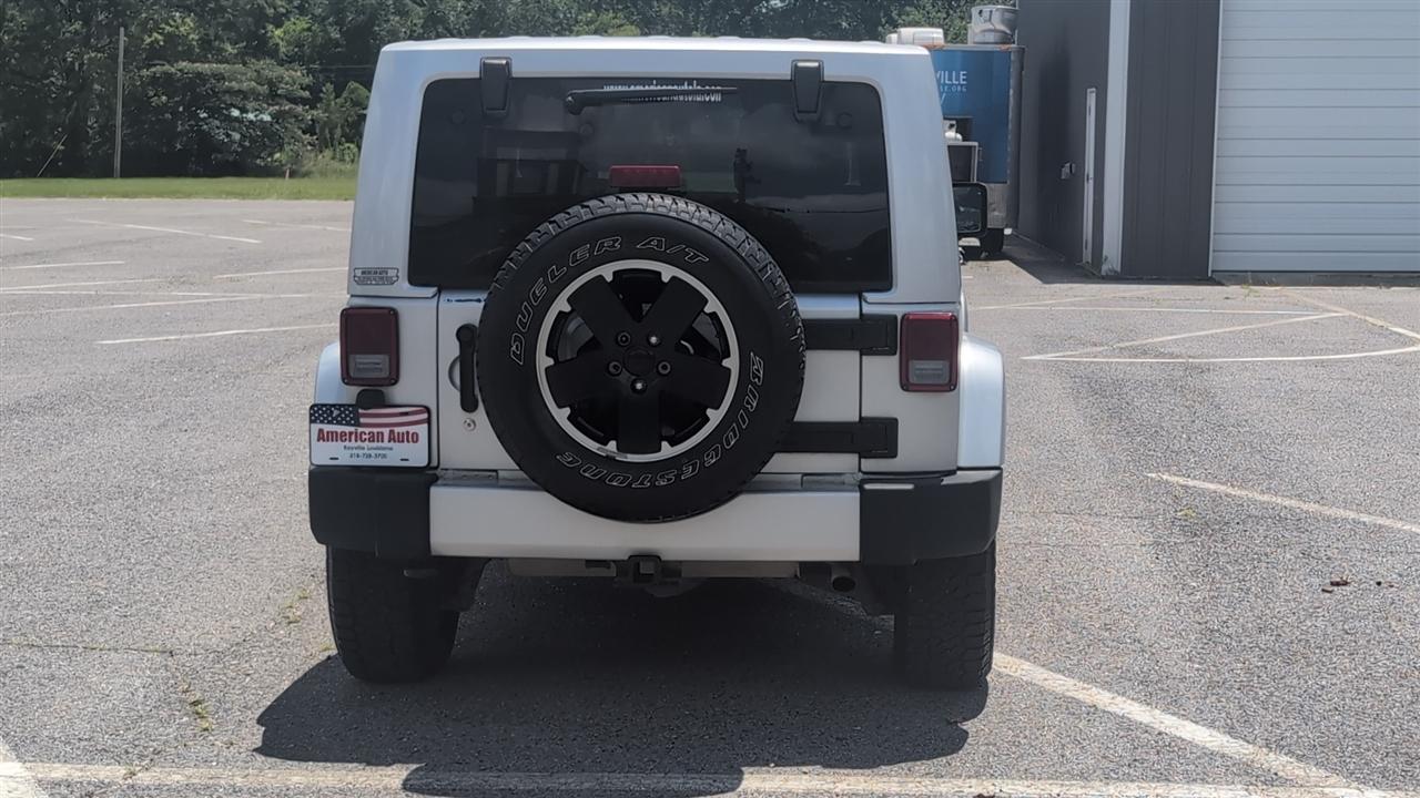 Jeep Wrangler Sahara 4WD 2012