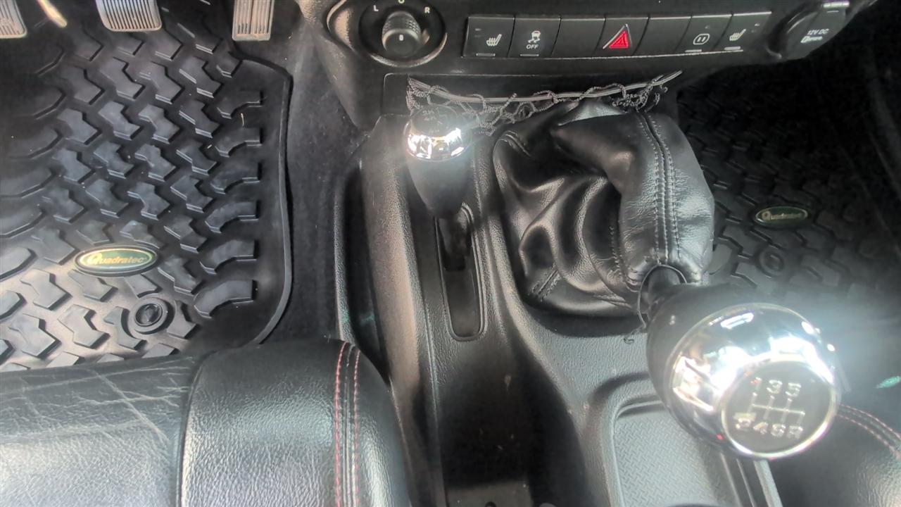 Jeep Wrangler Sahara 4WD 2012