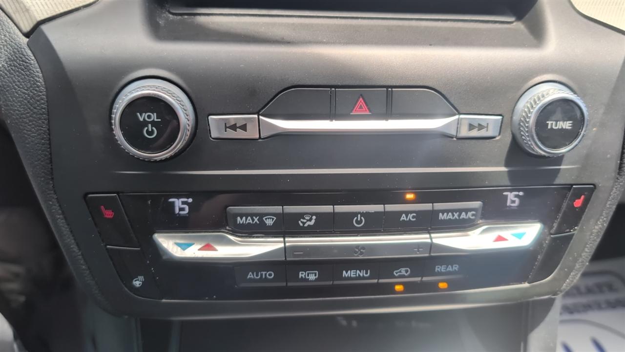 Ford Explorer XLT AWD 2020