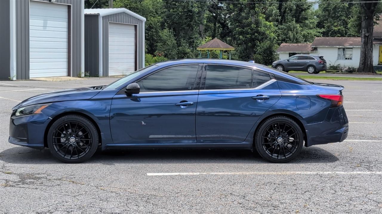 Nissan Altima 2.5 SR 2023