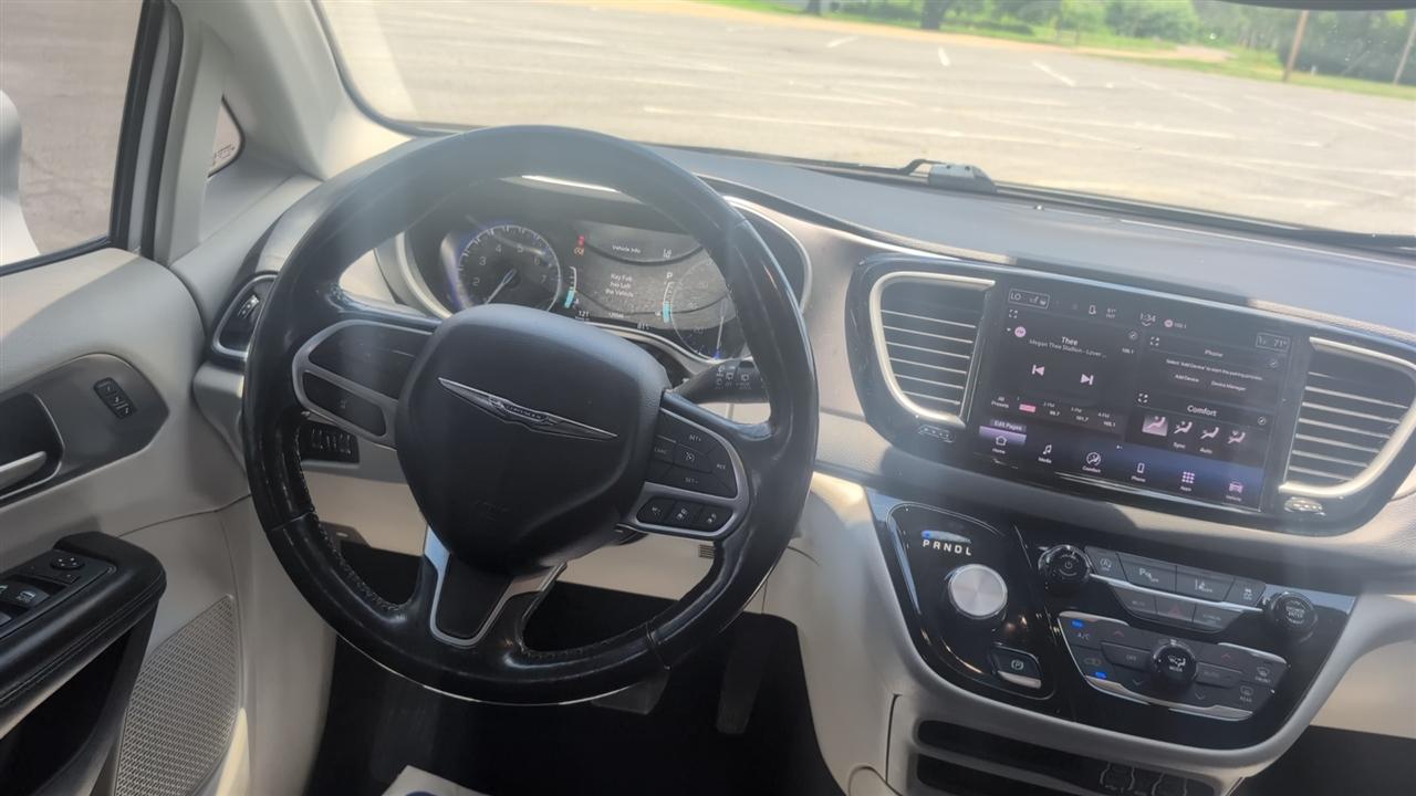 Chrysler Pacifica Touring-L 2021