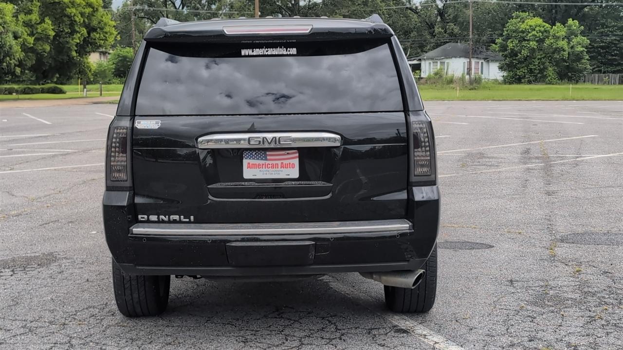 GMC Yukon Denali 4WD 2019