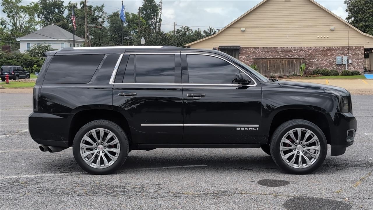 GMC Yukon Denali 4WD 2019