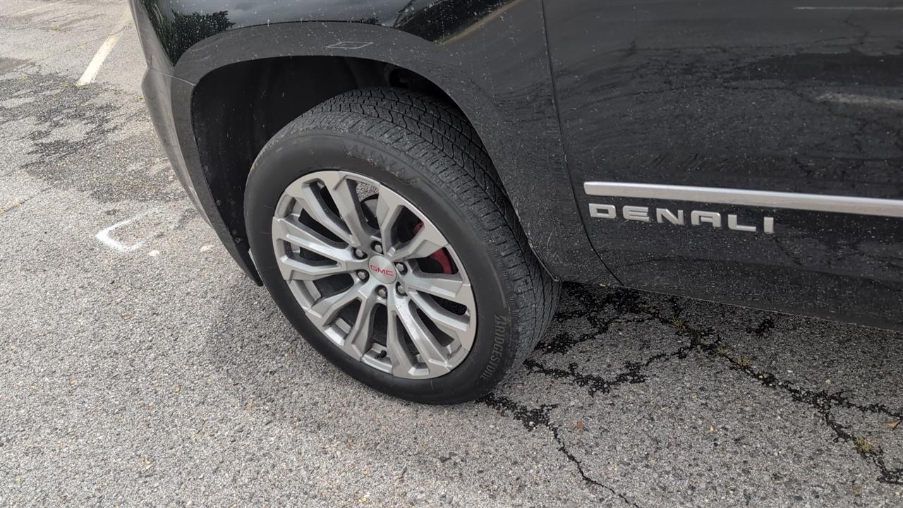 GMC Yukon Denali 4WD 2019
