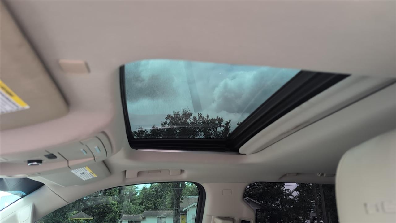 GMC Yukon Denali 4WD 2019