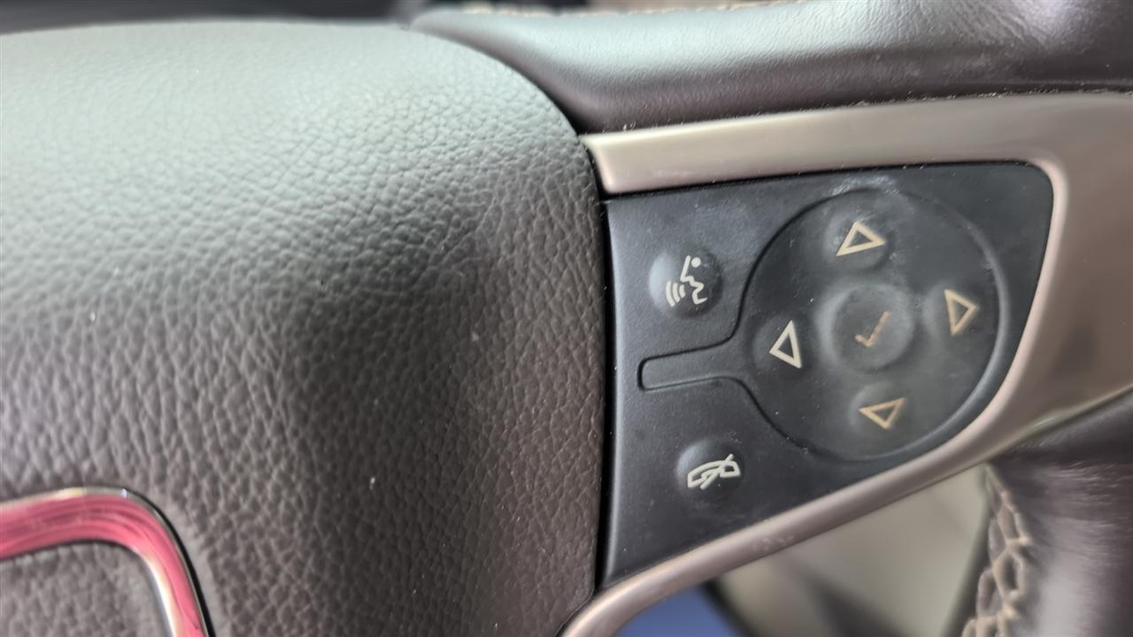 GMC Yukon Denali 4WD 2019