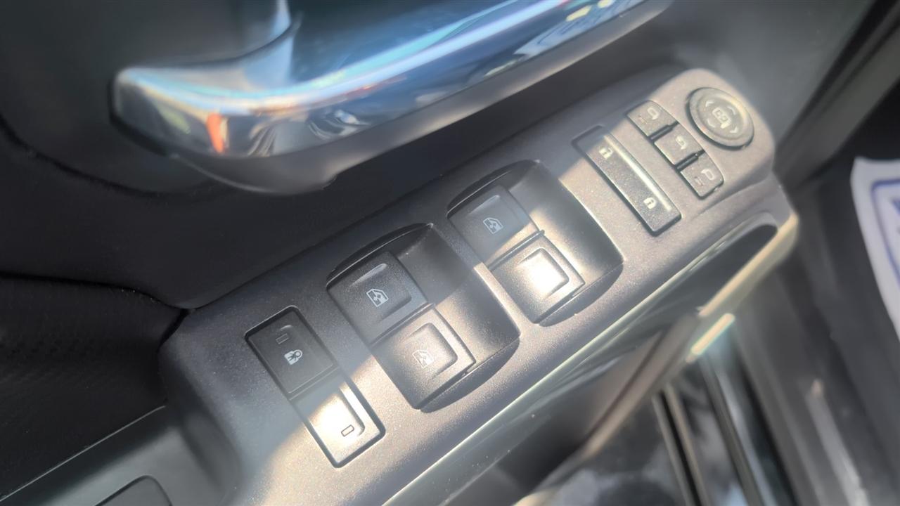 GMC Sierra 1500 SLT Crew Cab Short Box 4WD 2015