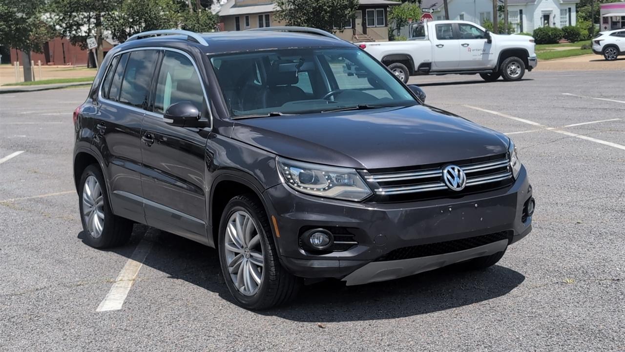 Volkswagen Tiguan S 2016