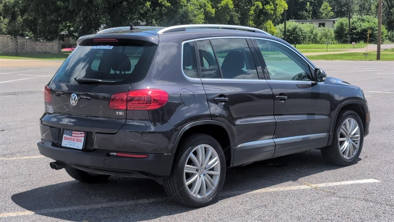 Volkswagen Tiguan S 2016