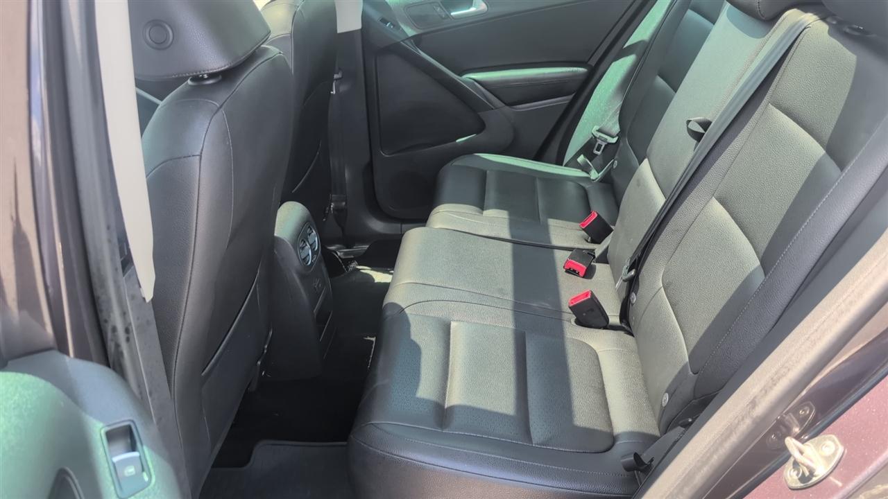Volkswagen Tiguan S 2016