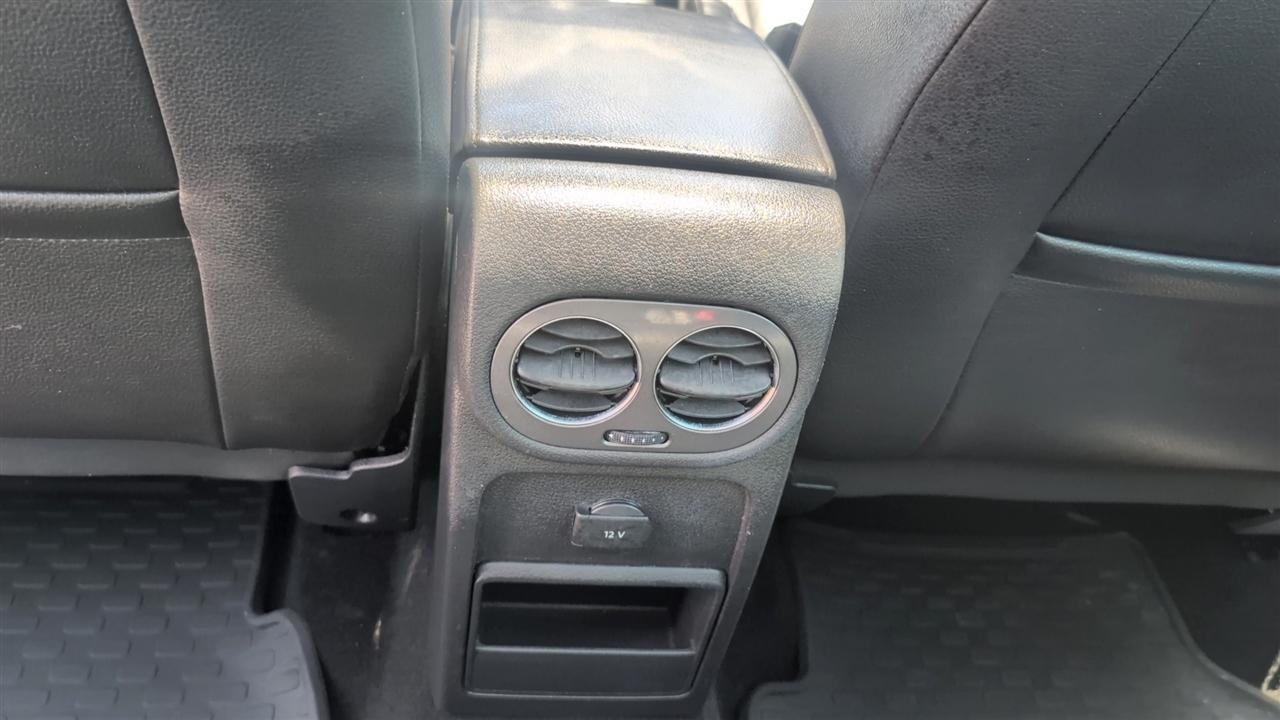 Volkswagen Tiguan S 2016
