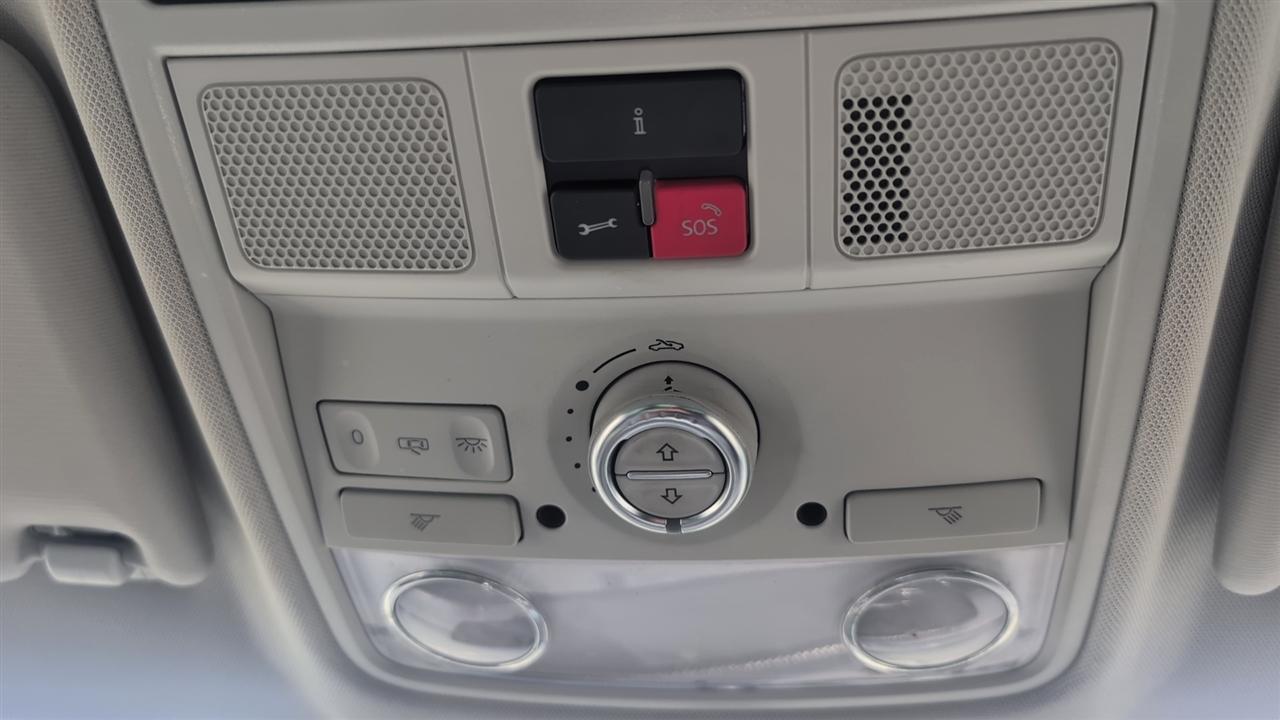 Volkswagen Tiguan S 2016